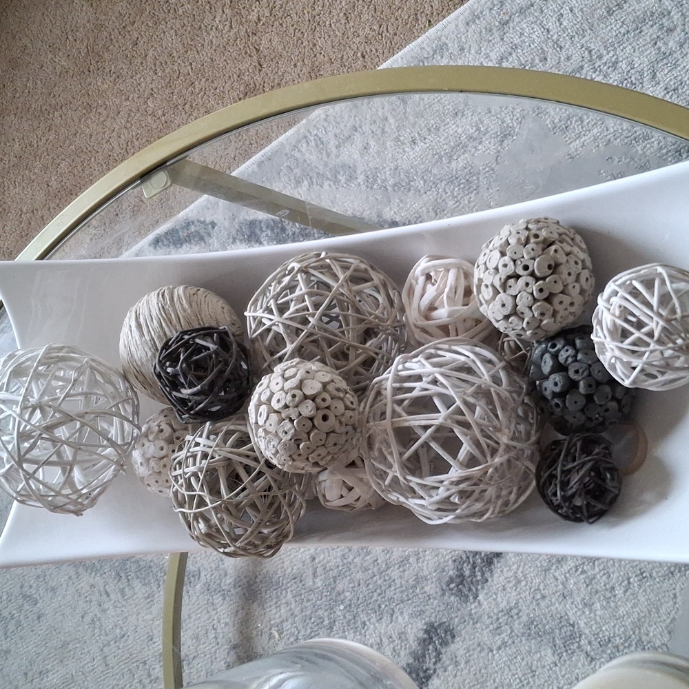 Decorative Spheres Set in Neutral Tones